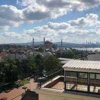 Photo taken at Rast Hotel by ÖzdemiR on 7/28/2019