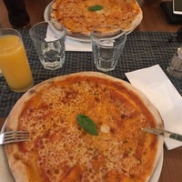 Das Foto wurde bei Pizzeria Osteria Da Giovanni von Sıla Nur D. am 9/16/2019 aufgenommen