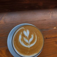 รูปภาพถ่ายที่ Lulu&amp;#39;s Coffee &amp;amp; Co. โดย Closed เมื่อ 2/26/2020