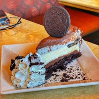 Photo taken at The Cheesecake Factory by Carlos M. on 1/2/2022