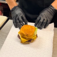 3/26/2024 tarihinde Carlos M.ziyaretçi tarafından Burger Bar'de çekilen fotoğraf