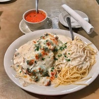 Photo taken at Gino&amp;#39;s Italian Restaurant by Carlos M. on 10/28/2020