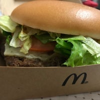 Photo taken at McDonald&amp;#39;s by ᖇᘎᘗᕬ ᖇᓲᕒᕬ on 4/4/2018