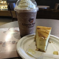 Photo taken at Gloria Jean&amp;#39;s Coffees by ᖇᘎᘗᕬ ᖇᓲᕒᕬ on 1/19/2016