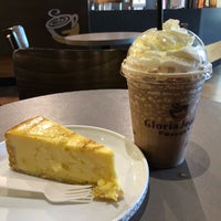 Photo taken at Gloria Jean&amp;#39;s Coffees by ᖇᘎᘗᕬ ᖇᓲᕒᕬ on 6/7/2018
