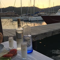 7/10/2017 tarihinde Adem Cem Ç.ziyaretçi tarafından Yengeç Restaurant'de çekilen fotoğraf