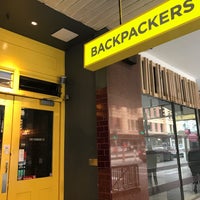 Photo taken at United Backpackers by Ozgenre on 5/24/2018