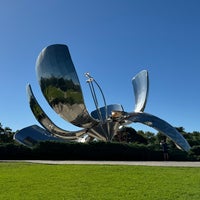 Photo taken at Floralis Genérica by Anna E. on 4/7/2024
