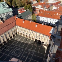 Foto diambil di Vilniaus universitetas | Vilnius University oleh Jia Rong L. pada 10/17/2023