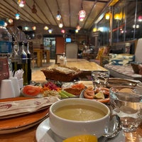 Das Foto wurde bei Palatium cafe and restaurant von Mohammed HM am 2/23/2023 aufgenommen