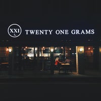 7/14/2015에 Azam B.님이 Twenty One Grams Cafe에서 찍은 사진