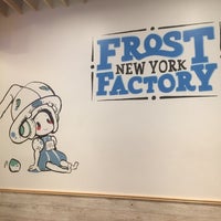 รูปภาพถ่ายที่ NY Frost Factory โดย Jennifer B. D. เมื่อ 5/27/2017