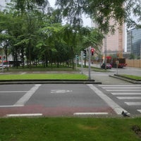 Photo taken at Boulevard Roi Albert II / Koning Albert II-laan by Ben V. on 7/14/2021