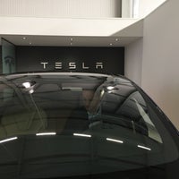 Photo taken at Tesla by Wouter B. on 3/13/2017