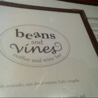 Foto tirada no(a) Beans &amp;amp; Vines por Marilyn A. em 5/19/2013