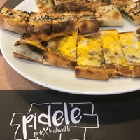 Photo taken at Pidele Pide Kahvaltı by Selay T. on 5/16/2019