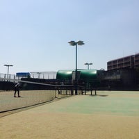 Photo taken at 大蔵第二運動場 テニスコート by Daisuke S. on 5/20/2017