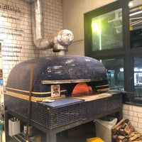 Photo taken at L&amp;#39;Antica Pizzeria da Michele by Daisuke S. on 3/22/2023