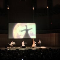 รูปภาพถ่ายที่ Chan Centre for the Performing Arts โดย Kusem C. เมื่อ 4/25/2018