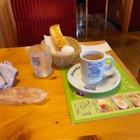 Photo taken at Komeda&amp;#39;s Coffee by toshi i. on 3/5/2021