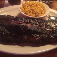 Photo taken at Texas Roadhouse by Pepe G. on 3/10/2016