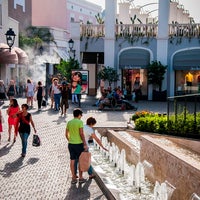 Снимок сделан в Sicilia Outlet Village пользователем Sicilia Outlet Village 8/4/2014