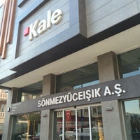Photo taken at Sönmezyüceışık A.Ş. / Kale Seramik by 👑Esra O. on 12/3/2016