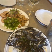 10/30/2022 tarihinde Ryan B.ziyaretçi tarafından St Tropez Restaurant &amp;amp; Wine Bar'de çekilen fotoğraf