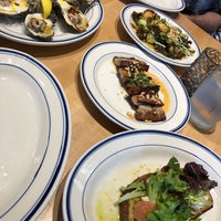 4/21/2018 tarihinde Jane L.ziyaretçi tarafından Saltine Restaurant'de çekilen fotoğraf