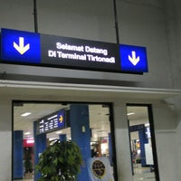 Photo taken at Terminal Tirtonadi by Mariamne ™. on 10/26/2017