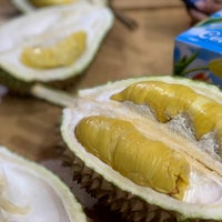 Photo taken at &amp;quot;Combat&amp;quot; Top Quality Durian by Ferdi W. on 2/4/2019
