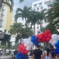 รูปภาพถ่ายที่ Loews Miami Beach Hotel โดย Dr. Mohannad เมื่อ 7/3/2023