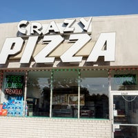 รูปภาพถ่ายที่ Crazy Pizza โดย Crazy Pizza เมื่อ 10/13/2017