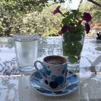 Foto diambil di Bademli Pansiyon &amp;amp; Kahvaltı oleh NslhnÇkr pada 6/26/2016