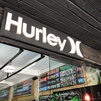 Photo taken at Hurley Store by Sangwook C. on 4/29/2017