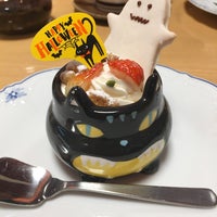 Photo taken at トリアノン洋菓子店 高円寺店 by りばいん on 10/29/2021