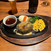 Photo taken at Meat Yazawa by りばいん on 8/30/2023