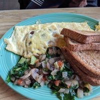 Photo taken at South Side Walnut Cafe by Andrew S. on 11/20/2019