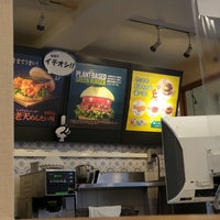 Photo taken at MOS Burger by M4t1ss on 7/12/2020