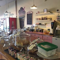 Photo taken at Good Cakes and Bakes by Jason H. on 7/3/2019