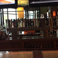 7/31/2018 tarihinde Jason H.ziyaretçi tarafından Bar Louie'de çekilen fotoğraf