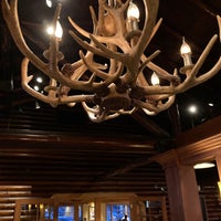 Foto diambil di Karl&amp;#39;s Cabin Restaurant &amp;amp; Banquets in Plymouth oleh Jason H. pada 3/15/2022