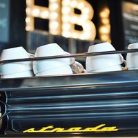 9/27/2017 tarihinde High Brow Coffeeziyaretçi tarafından High Brow Coffee'de çekilen fotoğraf