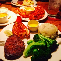 Photo taken at Outback Steakhouse by Serggio S. on 5/16/2016