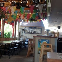 9/14/2013 tarihinde Pat L.ziyaretçi tarafından La Torre Mexican Restaurant'de çekilen fotoğraf