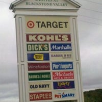 1/6/2013にDenisse R.がThe Shoppes at Blackstone Valleyで撮った写真