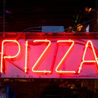 10/26/2017 tarihinde Hoboken Pizza &amp;amp; Beer Jointziyaretçi tarafından Hoboken Pizza &amp;amp; Beer Joint'de çekilen fotoğraf