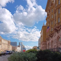 Photo taken at Новинский бульвар by Denis G. on 8/23/2021