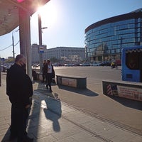 Photo taken at Остановка «Метро Кутузовская» by Denis G. on 5/11/2021