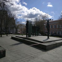 Photo taken at Памятник Иосифу Бродскому by Denis G. on 4/10/2020